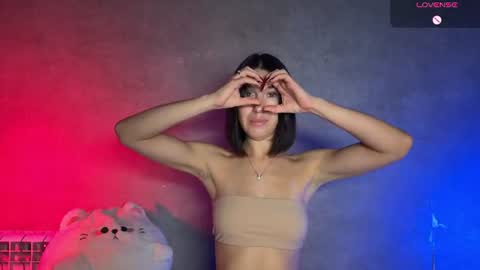 Snapshot of smaillev chatting on July 26, 2026, 7:43 pm Melani online show from July 26, 2026, 7:43 pm
