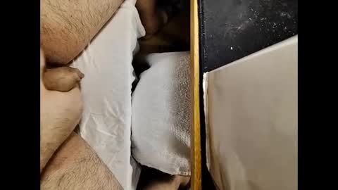 Snapshot of small_1986 chatting on December 8, 2024, 1:35 am transmisin gratuita bajo demanda  free broadcast on demand online show from December 8, 2024, 1:35 am