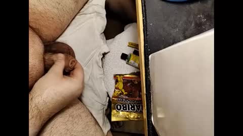 Snapshot of small_1986 chatting on January 25, 2025, 9:15 am transmisin gratuita bajo demanda  free broadcast on demand online show from January 25, 2025, 9:15 am