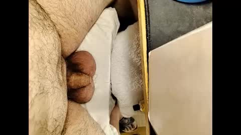 Snapshot of small_1986 chatting on January 27, 2025, 4:30 am transmisin gratuita bajo demanda  free broadcast on demand online show from January 27, 2025, 4:30 am