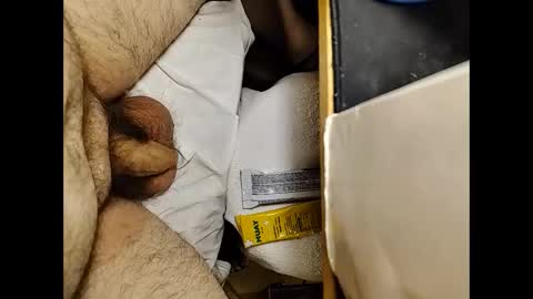 Snapshot of small_1986 chatting on February 25, 2025, 4:35 am transmisin gratuita bajo demanda  free broadcast on demand online show from February 25, 2025, 4:35 am
