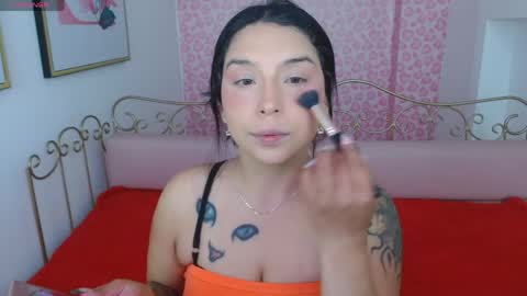 Snapshot of small__naughty chatting on May 22, 2026, 1:17 pm Mariana Torres online show from May 22, 2026, 1:17 pm