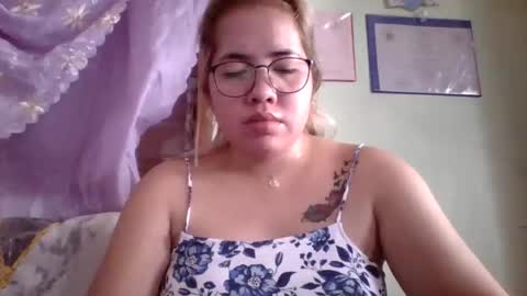 Lovewella online show from September 16, 2025, 3:29 am