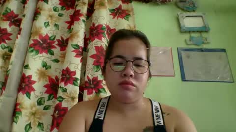 Lovewella online show from November 18, 2025, 1:22 am