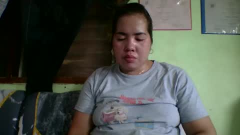 Snapshot of small_boobs59 chatting on April 27, 2026, 3:37 am Lovewella online show from April 27, 2026, 3:37 am