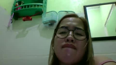 Snapshot of small_boobs59 chatting on April 29, 2026, 5:30 pm Lovewella online show from April 29, 2026, 5:30 pm