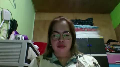 Snapshot of small_boobs59 chatting on May 4, 2026, 9:49 am Lovewella online show from May 4, 2026, 9:49 am