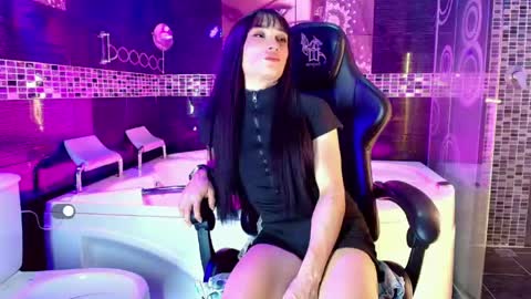 Small Hot19 online show from May 27, 2026, 10:23 am