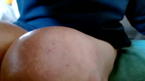 Snapshot of smallmalelass chatting on October 15, 2025, 9:48 pm smallmalelass online show from October 15, 2025, 9:48 pm