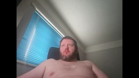 Snapshot of smallone19832 chatting on February 26, 2025, 8:26 am smallone19832 online show from February 26, 2025, 8:26 am