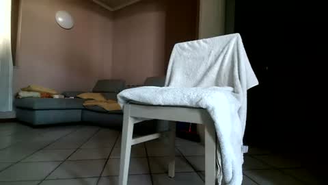 smallone8825 online show from July 3, 2026, 2:56 pm