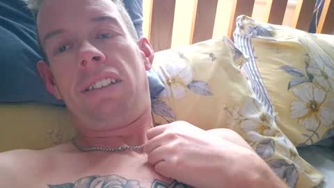 smallville456 online show from November 15, 2025, 9:28 am