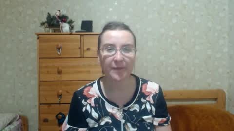 smart_rose online show from February 9, 2026, 8:24 pm