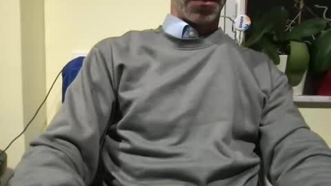 Snapshot of smart_sex69 chatting on December 12, 2024, 7:26 pm smart_sex69 online show from December 12, 2024, 7:26 pm