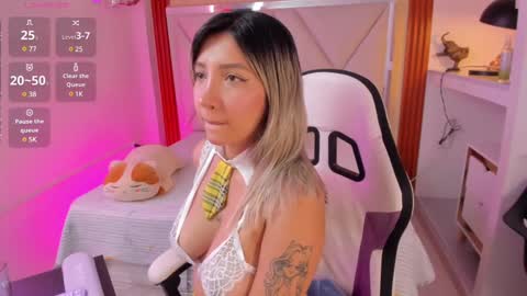 smile__1 online show from March 11, 2025, 11:55 am