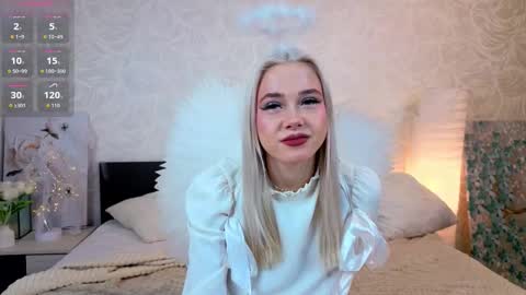 Snapshot of smile_with_nicole chatting on October 30, 2025, 4:41 pm The girl from the dream by name Mary online show from October 30, 2025, 4:41 pm