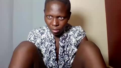 Snapshot of smilecuty chatting on February 19, 2025, 4:12 am Nancy Akinyi Otieno online show from February 19, 2025, 4:12 am