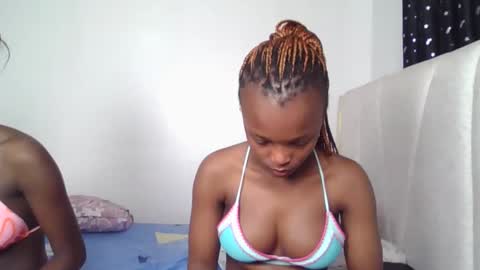 Snapshot of smiley_luv1 chatting on January 12, 2026, 7:57 am smiley luv1 online show from January 12, 2026, 7:57 am