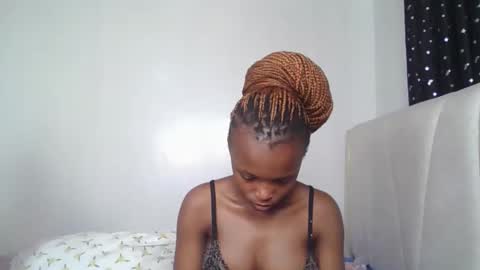 Snapshot of smiley_luv1 chatting on January 13, 2026, 9:03 am smiley luv1 online show from January 13, 2026, 9:03 am