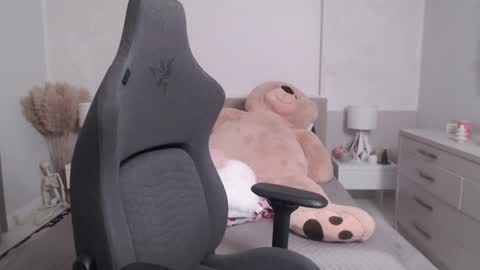 S online show from December 2, 2024, 12:30 am