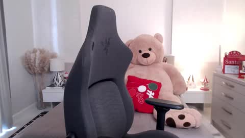 S online show from January 16, 2025, 8:54 am