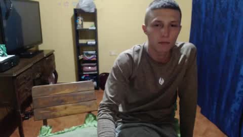 smith_lechosoxxx online show from September 23, 2025, 3:20 am