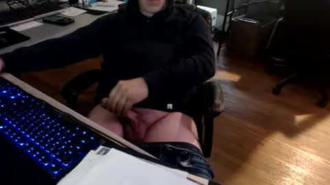 Snapshot of smly chatting on March 6, 2026, 6:37 pm smly online show from March 6, 2026, 6:37 pm