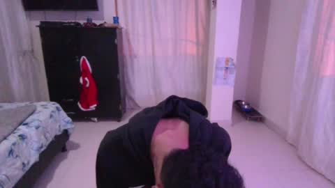 Snapshot of smoker00teddybear chatting on December 21, 2024, 8:39 am teddy online show from December 21, 2024, 8:39 am