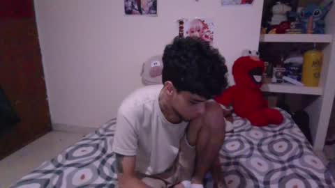 Snapshot of smoker00teddybear chatting on January 25, 2025, 4:34 am teddy online show from January 25, 2025, 4:34 am