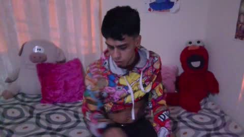 Snapshot of smoker00teddybear chatting on February 8, 2025, 6:12 am teddy online show from February 8, 2025, 6:12 am