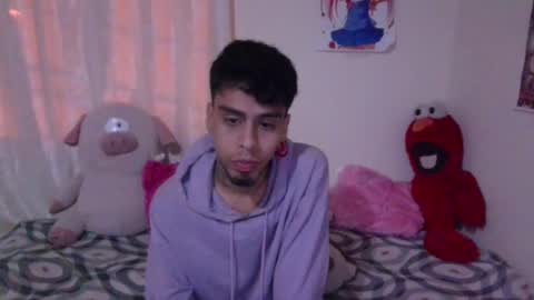 Snapshot of smoker00teddybear chatting on February 15, 2025, 7:38 am teddy online show from February 15, 2025, 7:38 am