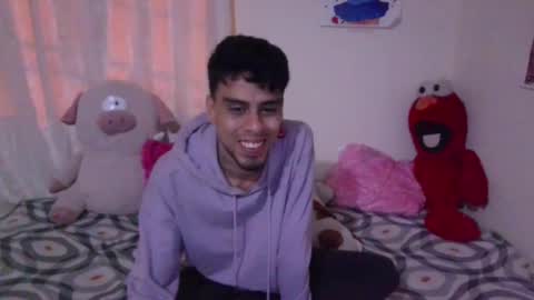 Snapshot of smoker00teddybear chatting on February 15, 2025, 10:44 am teddy online show from February 15, 2025, 10:44 am