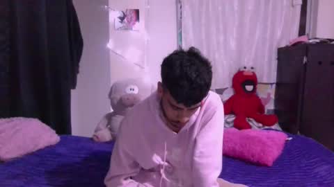 Snapshot of smoker00teddybear chatting on September 13, 2025, 8:03 am teddy online show from September 13, 2025, 8:03 am
