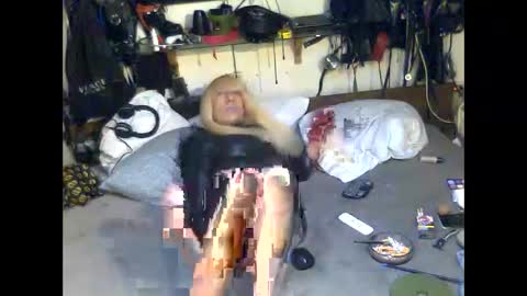 smokeslut365 online show from December 10, 2024, 1:11 am