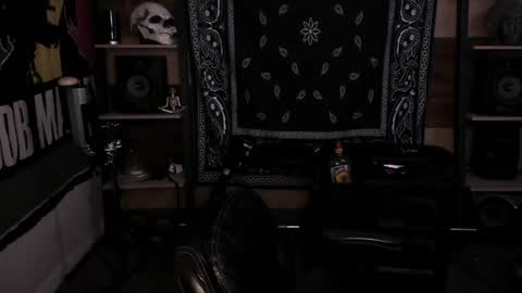 Smokey915 online show from December 30, 2024, 10:23 pm