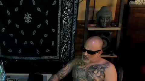 Smokey915 online show from March 5, 2025, 12:16 am