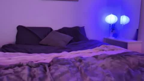 Snapshot of smokyaurora chatting on November 7, 2025, 7:58 pm SmokyAurora online show from November 7, 2025, 7:58 pm