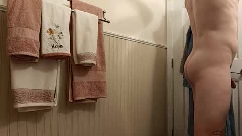 SmokeySmilez online show from November 17, 2025, 7:03 am