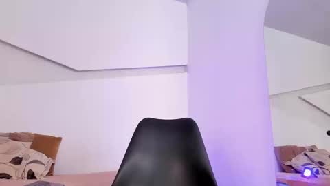 Ethan online show from March 13, 2026, 9:43 pm