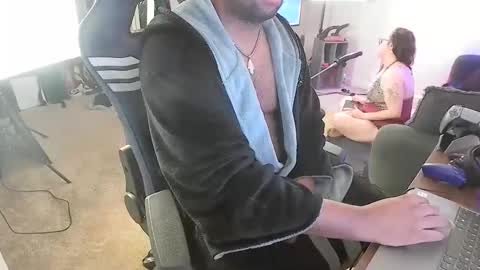 Smoothj2011 online show from January 17, 2026, 8:41 am