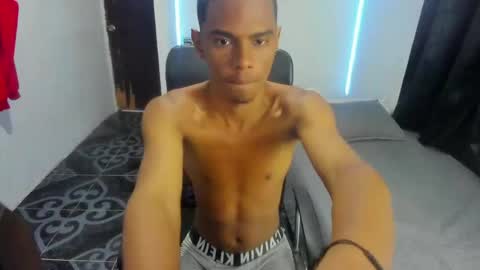 Snapshot of snak_master1 chatting on May 12, 2026, 11:51 am snak_master1 online show from May 12, 2026, 11:51 am