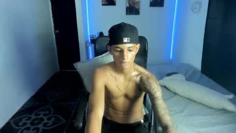 Snapshot of snak_master1 chatting on May 22, 2026, 12:51 am snak_master1 online show from May 22, 2026, 12:51 am