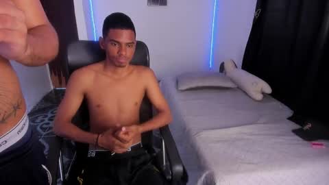 Snapshot of snak_master1 chatting on May 29, 2026, 12:25 pm snak_master1 online show from May 29, 2026, 12:25 pm