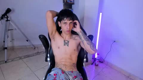 snakebutterfly online show from January 7, 2026, 9:01 am