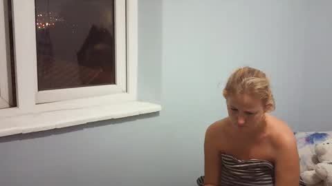 Snapshot of sneakylildevils chatting on May 31, 2026, 11:17 pm Sneakylildevils online show from May 31, 2026, 11:17 pm