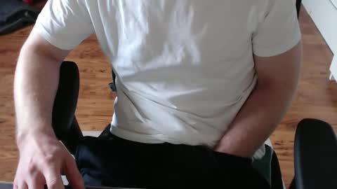 Cbt-Slave online show from April 3, 2026, 9:18 am