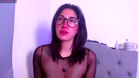 IG     OF red moonn online show from October 7, 2025, 3:58 am