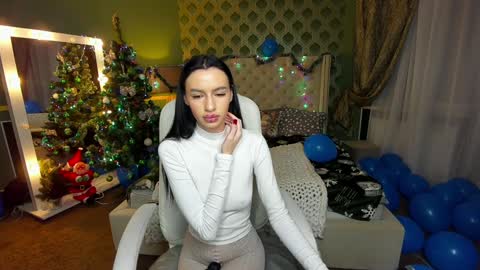 snow_whiteeex online show from December 21, 2024, 11:02 pm