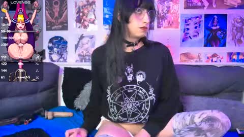 Snow and Bubble online show from September 11, 2025, 3:01 pm