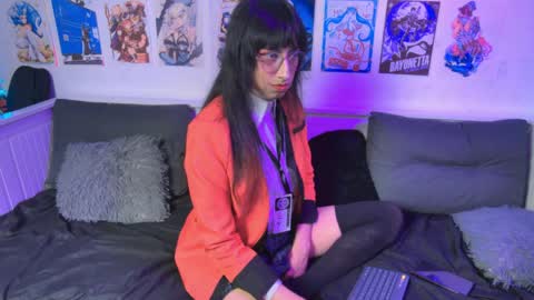 Snapshot of snowblack_ chatting on June 6, 2026, 4:55 pm Snow and Bubble online show from June 6, 2026, 4:55 pm